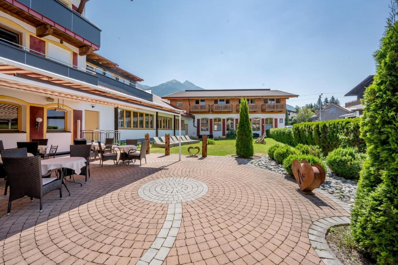 Hotel Zum Gourmet Зеефельд в Тироле Экстерьер фото