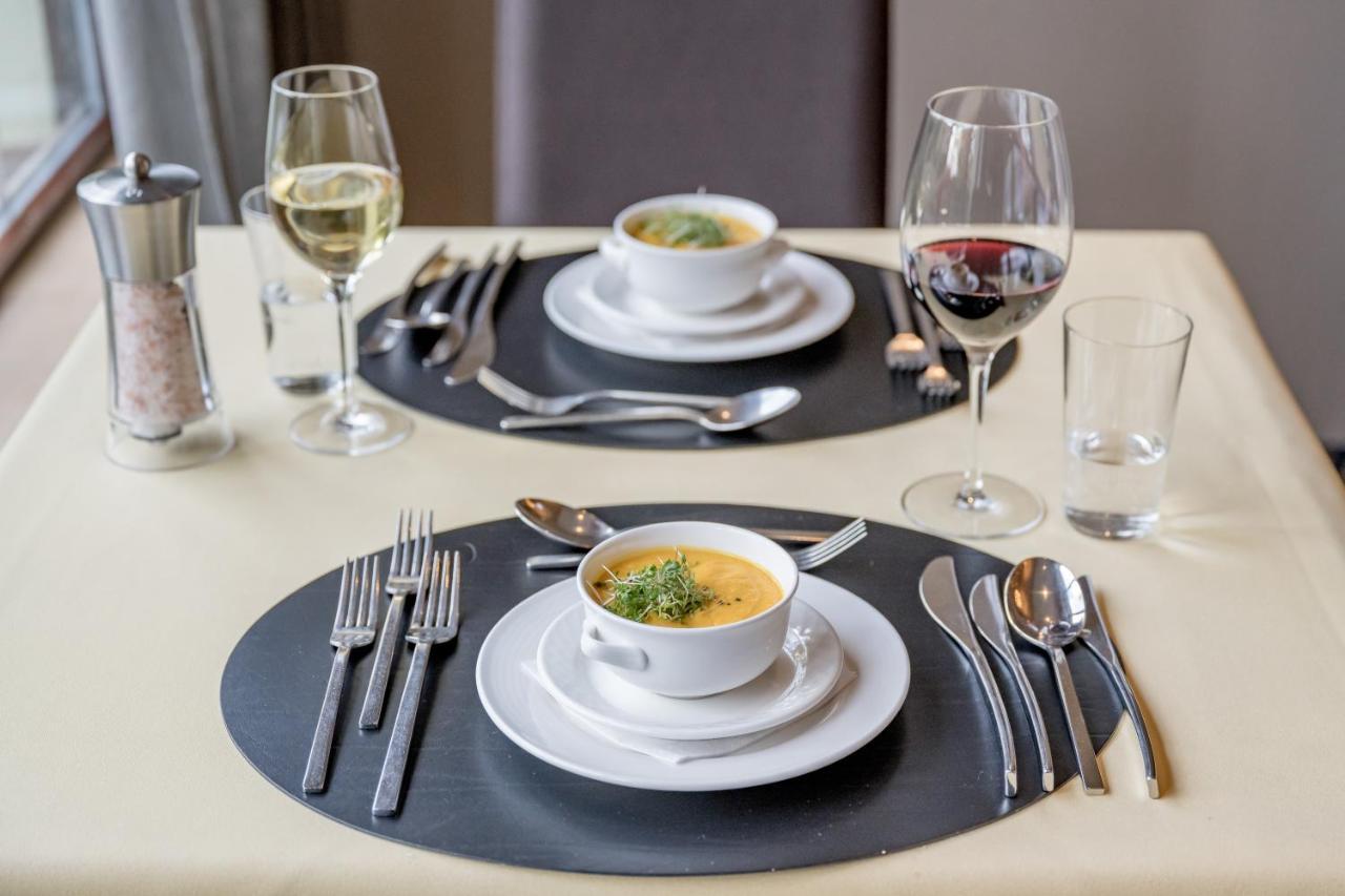 Hotel Zum Gourmet Зеефельд в Тироле Экстерьер фото