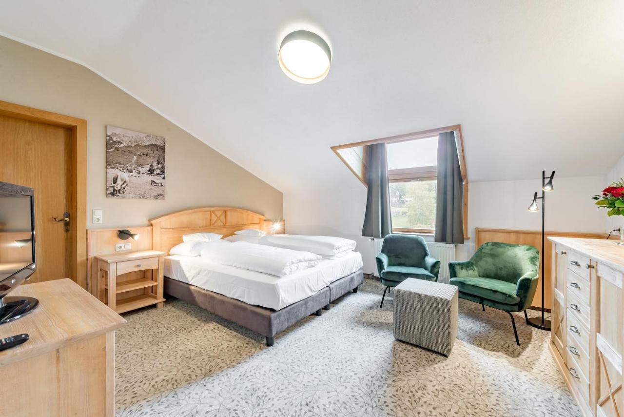 Hotel Zum Gourmet Зеефельд в Тироле Экстерьер фото